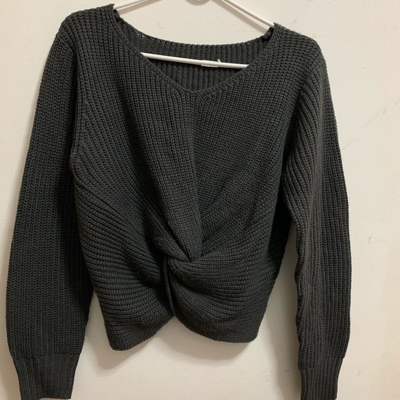 Sweaters - Thick gray sweater